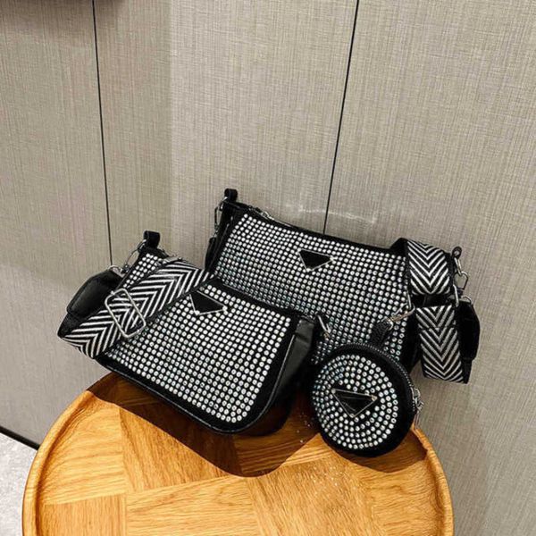 2023 factory direct sales online celebrity three in one small for women new trendy korean version wide strap versatile single shoulder cross
2023 factory direct sales online celebrity three in one small for women new trendy korean version wide strap versatile single shoulder cross