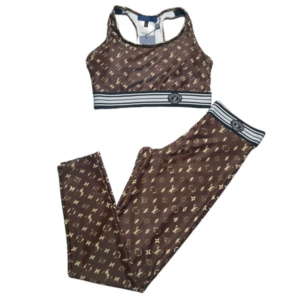 designer active sets vintage yoga workout kit women tracksuit slim cut halter vest slim leggings with chest pad
designer active sets vintage yoga workout kit women tracksuit slim cut halter vest slim leggings with chest pad