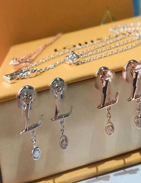 fashion2020 luxury designer jewelry women earrings 2 colors jellery shiny rhinestones occasion designer earings pair designer ear8807776, Golden
fashion2020 luxury designer jewelry women earrings 2 colors jellery shiny rhinestones occasion designer earings pair designer ear8807776, Golden