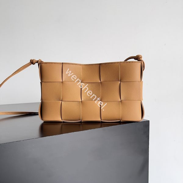 autumn winter new designer bag 10a soft nappa drawstring crossbody bags bottega intreccio woven high capacity shoulder handbag travel work c
autumn winter new designer bag 10a soft nappa drawstring crossbody bags bottega intreccio woven high capacity shoulder handbag travel work c