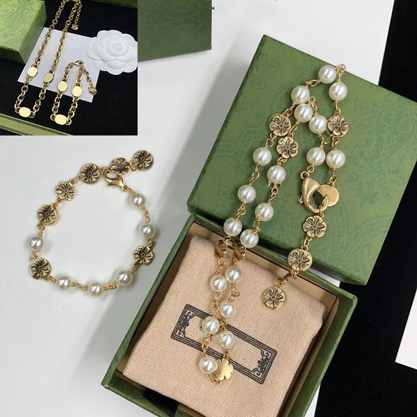 luxury designer necklace women pearl bracelet flower necklaces gold earrings letter bracelet chain for men fashion designers jewelry set g-5, Black
luxury designer necklace women pearl bracelet flower necklaces gold earrings letter bracelet chain for men fashion designers jewelry set g-5, Black