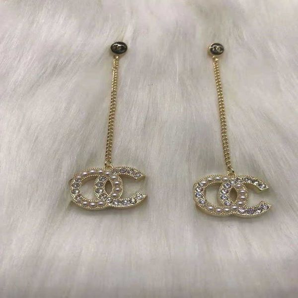 c-letter earring rhinestone pearl tassel long earrings fashion drop black gel earrings 925 silver needle earrings for women, Golden
c-letter earring rhinestone pearl tassel long earrings fashion drop black gel earrings 925 silver needle earrings for women, Golden