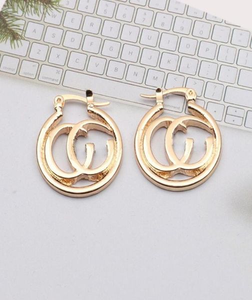 charm womens 18k gold plated earring ear stud cuff luxury brand designers letter geometric exaggerate classic wedding party jewerl6015581, Golden;silver
charm womens 18k gold plated earring ear stud cuff luxury brand designers letter geometric exaggerate classic wedding party jewerl6015581, Golden;silver