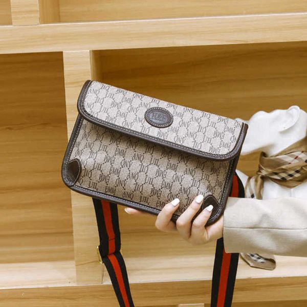 factory direct sales guangzhou 2023 new small crossbody spring/summer printed waistpack envelope chest bag versatile for women
factory direct sales guangzhou 2023 new small crossbody spring/summer printed waistpack envelope chest bag versatile for women