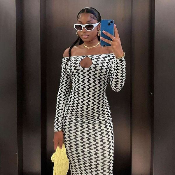 autumn and winter items the line collar hollowed out long sleeved wavy print dress wholesale womens clothing, Black;gray
autumn and winter items the line collar hollowed out long sleeved wavy print dress wholesale womens clothing, Black;gray