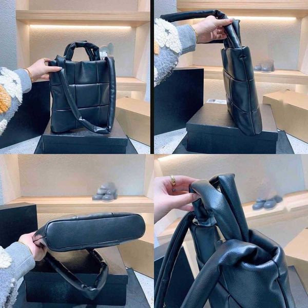 ybag shopping bags women largecapacitdesigner handbags padded bag black leather handbag classic design crossbodpurses 220721
ybag shopping bags women largecapacitdesigner handbags padded bag black leather handbag classic design crossbodpurses 220721