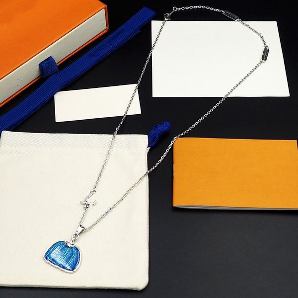 necklace pendant nacre luis stainless vuttonity steel plated 18k ladies and girls valentine's day engagement jewelry gift matgeute, Silver
necklace pendant nacre luis stainless vuttonity steel plated 18k ladies and girls valentine's day engagement jewelry gift matgeute, Silver