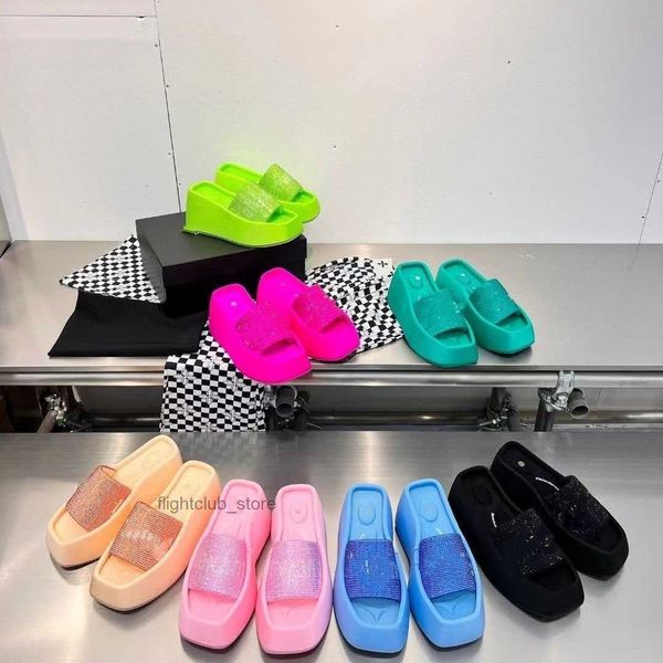 taji platform slide designer sandals high heel slippers diamond luxury slides square toe 10cm women shoes pink black blue rubber leather bea
taji platform slide designer sandals high heel slippers diamond luxury slides square toe 10cm women shoes pink black blue rubber leather bea