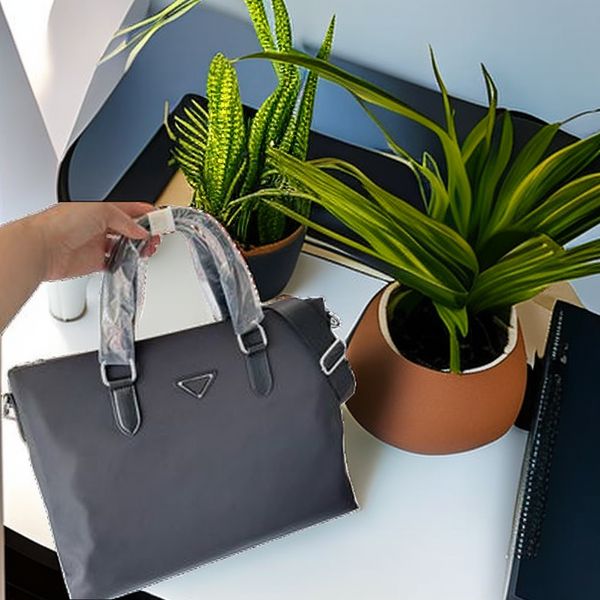 2023 premium luxury nylon black men's handheld one shoulder messenger bag casual briefcase style large capacity brand designer personal
2023 premium luxury nylon black men's handheld one shoulder messenger bag casual briefcase style large capacity brand designer personal