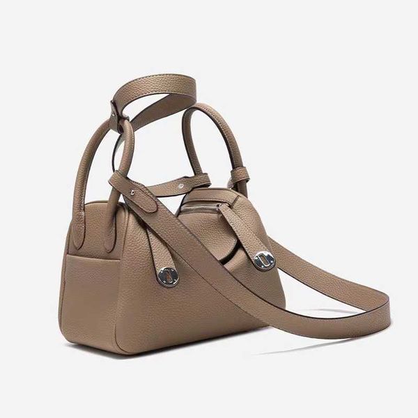 h ermes lindiss tote bags original edition online store womens 2023 new versatile middle aged moms bag large capacity doctors one shoulder h
h ermes lindiss tote bags original edition online store womens 2023 new versatile middle aged moms bag large capacity doctors one shoulder h