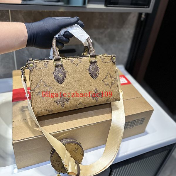 2023 designer bag women totes shopping messenger embroidery printing leather canvas handbag dazzling flower baguette bag 25cm
2023 designer bag women totes shopping messenger embroidery printing leather canvas handbag dazzling flower baguette bag 25cm