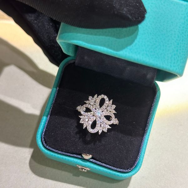 luxury cluster rings tiff snow flakes brand designer full crystal flower stars s925 sterling silver engagment wedding ring for women jewelry, Golden;silver
luxury cluster rings tiff snow flakes brand designer full crystal flower stars s925 sterling silver engagment wedding ring for women jewelry, Golden;silver
