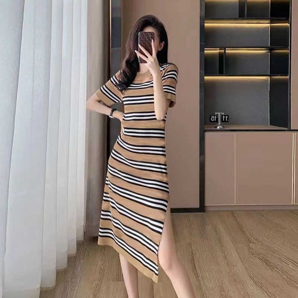 luxury brand dress burb stripe slit long skirt designer womens clothing casual dresses summer short sleeve t shirt, Black;gray
luxury brand dress burb stripe slit long skirt designer womens clothing casual dresses summer short sleeve t shirt, Black;gray