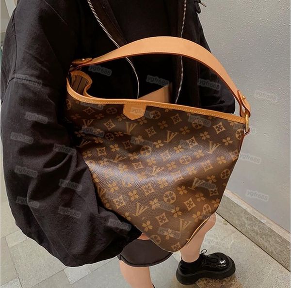 designer bag tote bags shoulder bag women handbags shopping bag large capacity croissant bags shoulder hobo designer purse baguette underarm
designer bag tote bags shoulder bag women handbags shopping bag large capacity croissant bags shoulder hobo designer purse baguette underarm