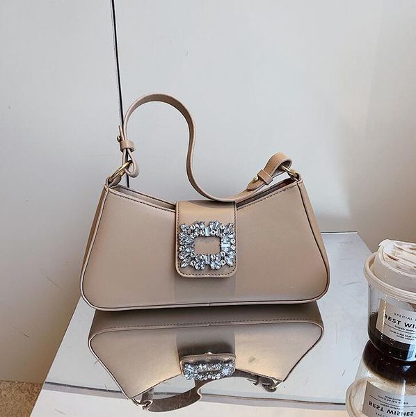 factory wholesale ladies shoulder bags 5 colors street trend solid color leather mobile phone bag elegant diamond handbag this year's p
factory wholesale ladies shoulder bags 5 colors street trend solid color leather mobile phone bag elegant diamond handbag this year's p