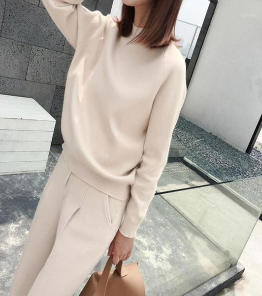 4 colors autumn winter knitted tracksuit women clothing 2 piece set female knit pant suit18643247, White
4 colors autumn winter knitted tracksuit women clothing 2 piece set female knit pant suit18643247, White