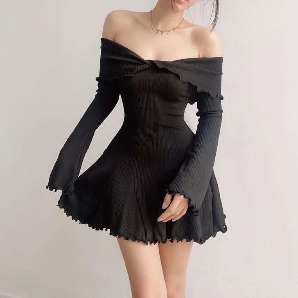 off shoulder tube winter dress sweet temperament long sleeved knitted for women, Black;gray
off shoulder tube winter dress sweet temperament long sleeved knitted for women, Black;gray