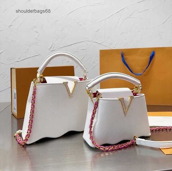 handle women designer capucines bb shoulder bags totes crossbody bag aurillon leather handbags woman two size luxury purses handbag
handle women designer capucines bb shoulder bags totes crossbody bag aurillon leather handbags woman two size luxury purses handbag