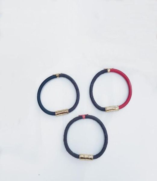 europe america fashion style men lady women double color round print flower design engraved letter metal hardware leather bracelet3112091, Black
europe america fashion style men lady women double color round print flower design engraved letter metal hardware leather bracelet3112091, Black