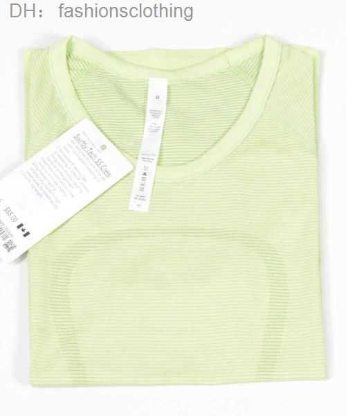 lulus 2.0 swiftly tech women's short sleeved seamless yoga t-shirt slim fit light fast dry sports shirt wicking knit fitness breathable, Black
lulus 2.0 swiftly tech women's short sleeved seamless yoga t-shirt slim fit light fast dry sports shirt wicking knit fitness breathable, Black