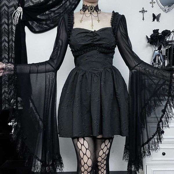 summer elegant short skirt dark lace splicing flare sleeves a style dress, Black;gray
summer elegant short skirt dark lace splicing flare sleeves a style dress, Black;gray