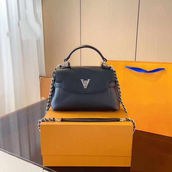 genuine leather designer bag classic women tote lockme ever black shoulder bag clutch handbag crossbody package bags size:24*17*11cm
genuine leather designer bag classic women tote lockme ever black shoulder bag clutch handbag crossbody package bags size:24*17*11cm