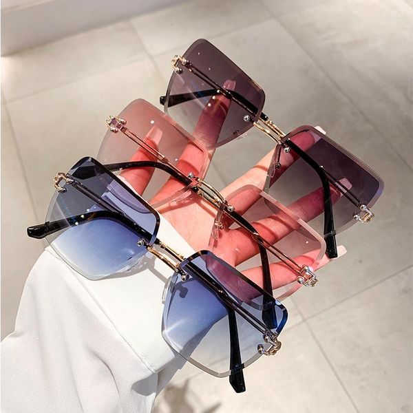 sunglasses classic vintage square woman gradient mirror frameless sun glasses female retro fashion rimless332, White;black
sunglasses classic vintage square woman gradient mirror frameless sun glasses female retro fashion rimless332, White;black