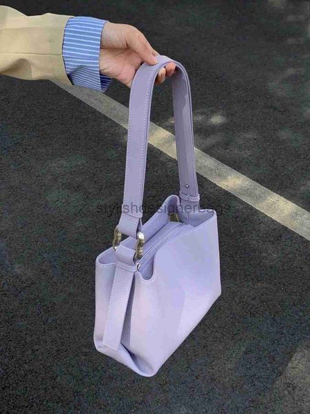 shoulder bags gentle purple soft leather crossbody bag for women's spring/summer 2023 new high capacity handheld one shoulder tote bags
shoulder bags gentle purple soft leather crossbody bag for women's spring/summer 2023 new high capacity handheld one shoulder tote bags
