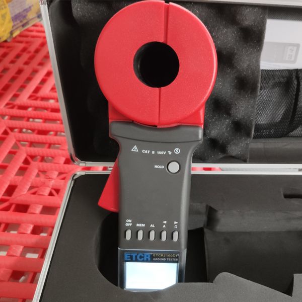 multi-function clamp earth resistance tester etcr2100c+ automatic shifting measuring 0.01~1200ohm, 0.00ma-20.0a storage 99 sets
multi-function clamp earth resistance tester etcr2100c+ automatic shifting measuring 0.01~1200ohm, 0.00ma-20.0a storage 99 sets