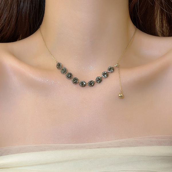 black zircon temperament necklace light luxury niche shinning crystal charm choker for women fashion wedding love jewelry can adjustable col, Silver
black zircon temperament necklace light luxury niche shinning crystal charm choker for women fashion wedding love jewelry can adjustable col, Silver