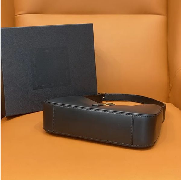 designer hobo bag luxury underarm bags 23cm 10a mirror quality tanned leather shoulder handbag with box y031
designer hobo bag luxury underarm bags 23cm 10a mirror quality tanned leather shoulder handbag with box y031