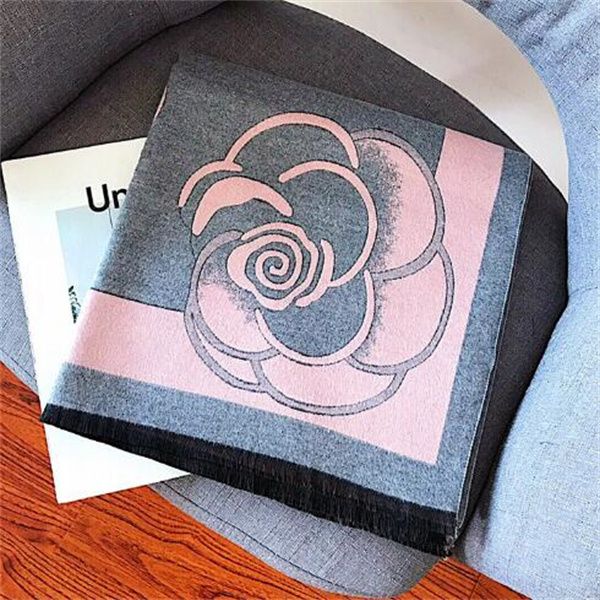luxury brand women scarf winter cashmere blanket double side floral print shawl wrap warm long bandana female pashmina foulard gc2235, Blue;gray
luxury brand women scarf winter cashmere blanket double side floral print shawl wrap warm long bandana female pashmina foulard gc2235, Blue;gray