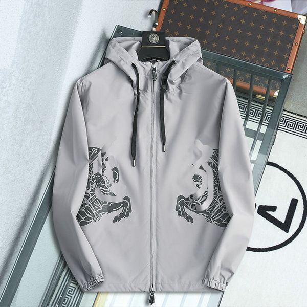 coat men's spring and autumn 2023 new trend korean handsome fashion joker hooded plaid jacket men's jacket, Black;brown
coat men's spring and autumn 2023 new trend korean handsome fashion joker hooded plaid jacket men's jacket, Black;brown