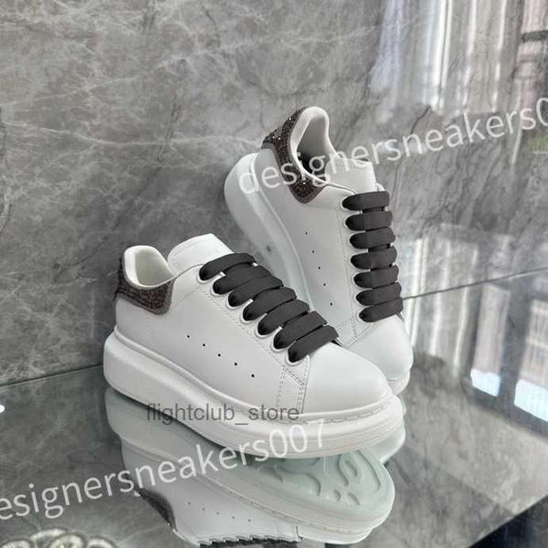 xsd221117 alexander''mqueen new luxurys designer shoes sprint runner sneakers men women casual leather outdoor shoe low pink trai, Black
xsd221117 alexander''mqueen new luxurys designer shoes sprint runner sneakers men women casual leather outdoor shoe low pink trai, Black