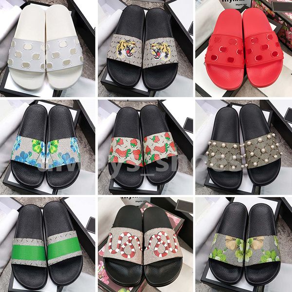 2023 designer slides women embroidered fabric slippers metallic slide sandals woman luxury sandal triangle chunky heels fashion summer beach
2023 designer slides women embroidered fabric slippers metallic slide sandals woman luxury sandal triangle chunky heels fashion summer beach