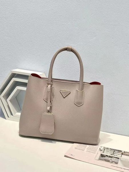 designer bag large classic saffiano retro tote bag fashion messenger handbags in leather women man business handle classic triangle
designer bag large classic saffiano retro tote bag fashion messenger handbags in leather women man business handle classic triangle