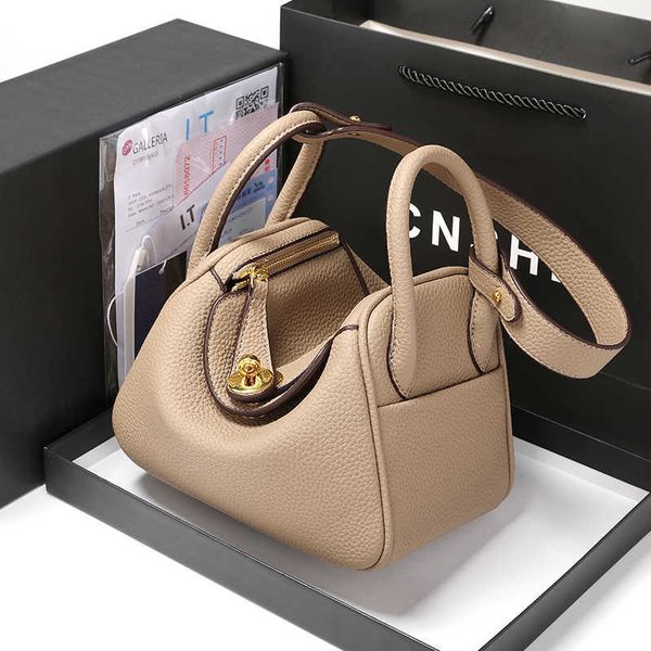 h ermes lindis's for women bag women's 2023 new autumn winter genuine leather doctor's mother's crossbody handheld pillo
h ermes lindis's for women bag women's 2023 new autumn winter genuine leather doctor's mother's crossbody handheld pillo