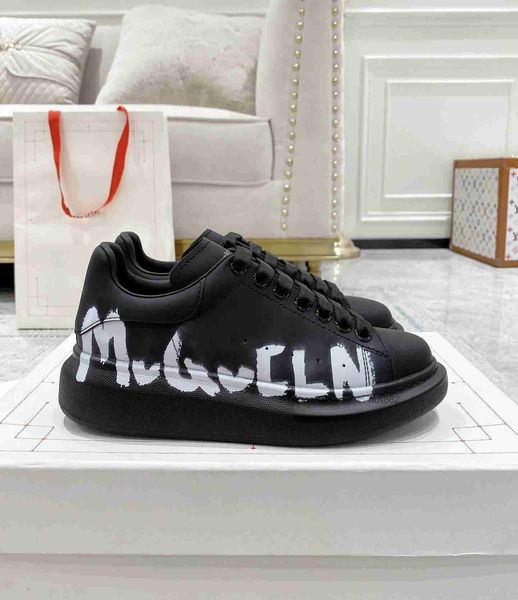 womens espadrilles flats boots alexander''mqueen graffiti oversized sneakers mens luxurys designers trainers casual platform white
womens espadrilles flats boots alexander''mqueen graffiti oversized sneakers mens luxurys designers trainers casual platform white