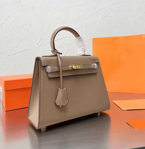 multicolor designer bags women totes classic handbag messenger bag shoulder purses lady handbags 25cm 20cm european and american fashion
multicolor designer bags women totes classic handbag messenger bag shoulder purses lady handbags 25cm 20cm european and american fashion