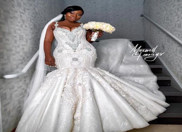 2020 arabic plus size luxurious lace beaded wedding dresses crystals mermaid bridal dresses vintage ruffles country wedding gowns 1085549, White
2020 arabic plus size luxurious lace beaded wedding dresses crystals mermaid bridal dresses vintage ruffles country wedding gowns 1085549, White