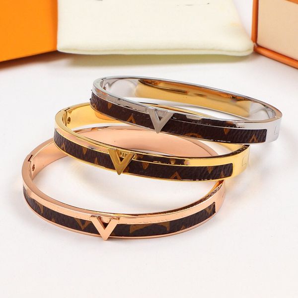 luxury bracelets star letter leather bracelet european fashion new titanium steel bracelet for women wide hand strap brown flower pattern go, Golden;silver
luxury bracelets star letter leather bracelet european fashion new titanium steel bracelet for women wide hand strap brown flower pattern go, Golden;silver