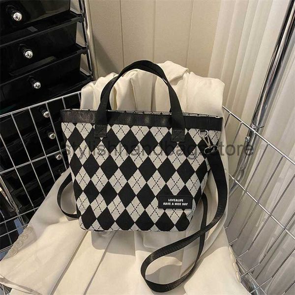shoulder large capacity lingge style commuter handbag 2023 spring/summer women's one round tote fashionstylishhandbagsstorestylishhandb
shoulder large capacity lingge style commuter handbag 2023 spring/summer women's one round tote fashionstylishhandbagsstorestylishhandb