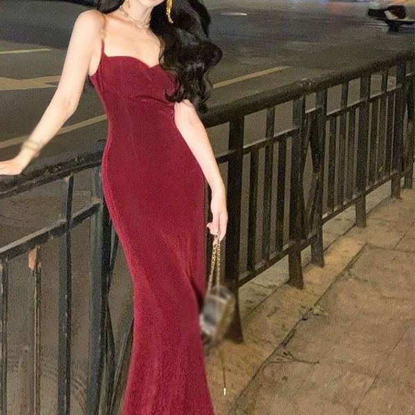luo man gilded party red strap vinegar knit dress for womens summer french slit long, Black;gray
luo man gilded party red strap vinegar knit dress for womens summer french slit long, Black;gray