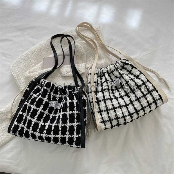 shoulder trendy and popular for women's versatile 2023 new woolen bucket with advanced sense student commuting tote bagstylishhandbagss
shoulder trendy and popular for women's versatile 2023 new woolen bucket with advanced sense student commuting tote bagstylishhandbagss