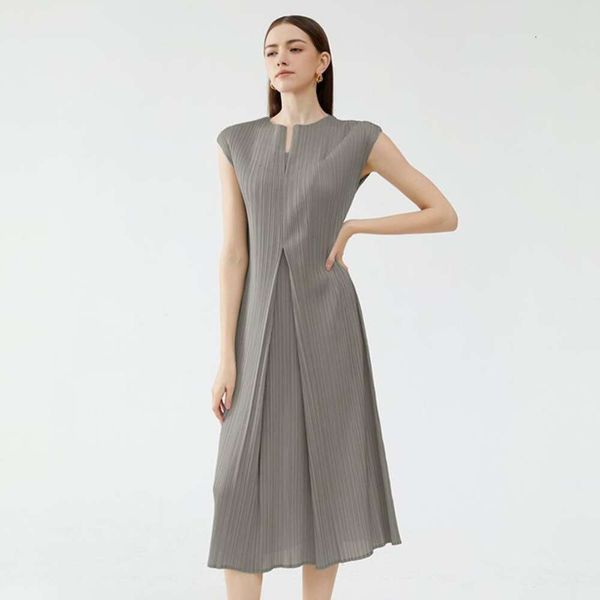 fashion summer elegant temperament womens design sleeveless v neck stitching dress pure color, Black;gray
fashion summer elegant temperament womens design sleeveless v neck stitching dress pure color, Black;gray
