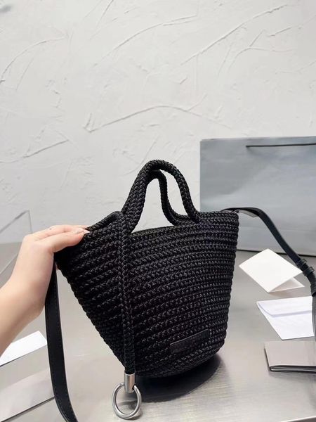 women high capacity handbag designer bags shopping bag grass woven tote bag single shoulder crossbody bag
women high capacity handbag designer bags shopping bag grass woven tote bag single shoulder crossbody bag