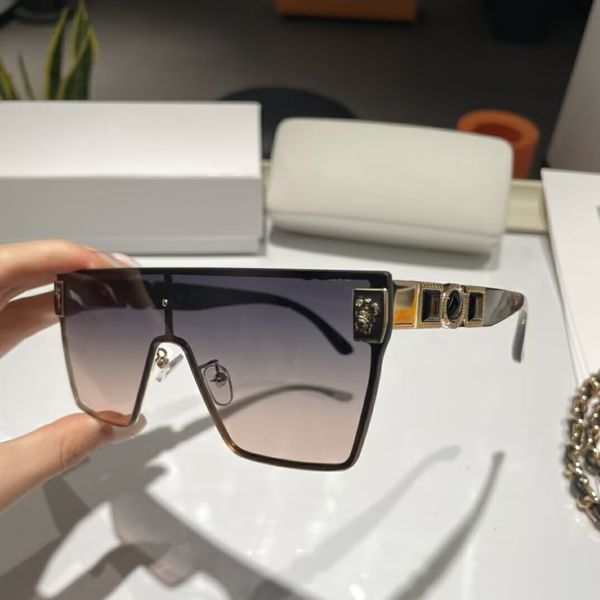 designer sunglasses for women and men fashion model special uv400 protection letters big leg double beam frame outdoor luxury design women s, White;black
designer sunglasses for women and men fashion model special uv400 protection letters big leg double beam frame outdoor luxury design women s, White;black