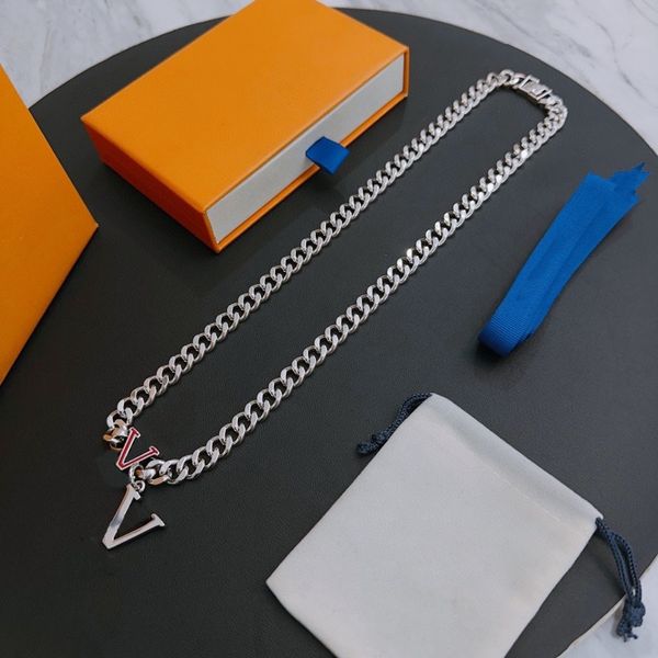 20 luxury designer necklace luis pendant vuttonity necklace designer stainless steel plated artificial leather letters women's wedding, Silver
20 luxury designer necklace luis pendant vuttonity necklace designer stainless steel plated artificial leather letters women's wedding, Silver