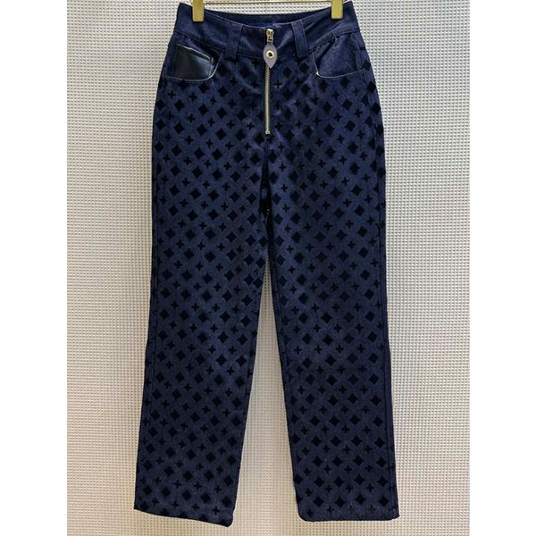 8.6 patchwork leather geometric pattern zipper high waist straight jeans women, Blue
8.6 patchwork leather geometric pattern zipper high waist straight jeans women, Blue