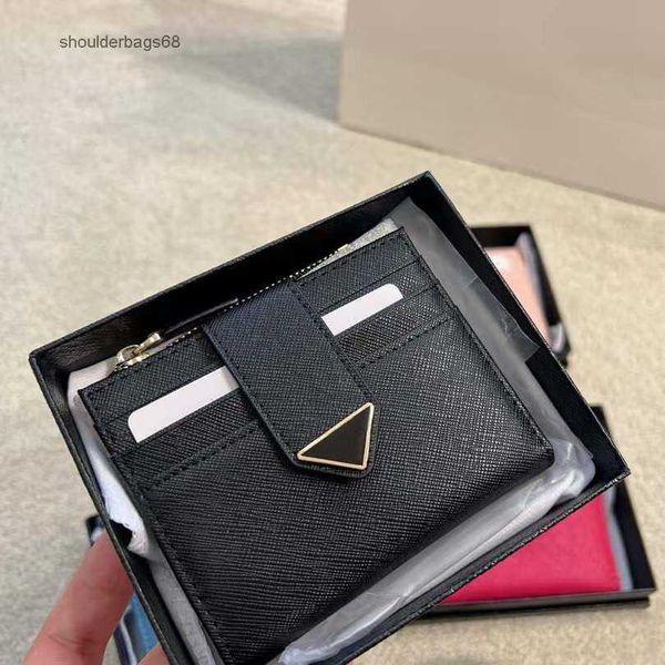 5a short wallet card holder purse woman mens wallets designer coin purses zipper pouch genuine cowhide leather mini clutch bags triangle, Red;black
5a short wallet card holder purse woman mens wallets designer coin purses zipper pouch genuine cowhide leather mini clutch bags triangle, Red;black